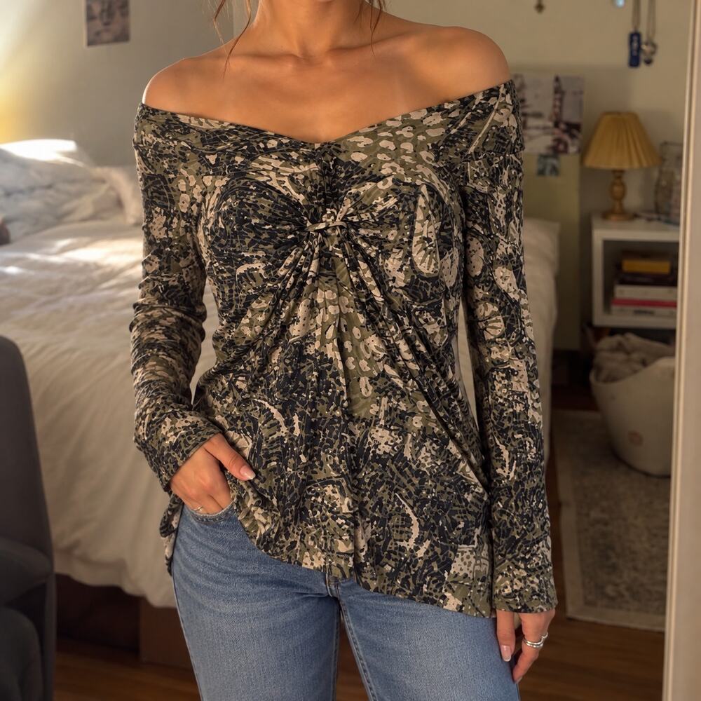 Chaus Olive Black Paisley Ruched Long Sleeve Top